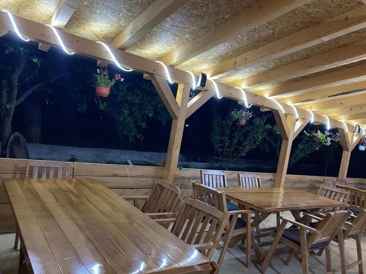 The Blue Eye Bed and Breakfast Vuthaj Exterior foto
