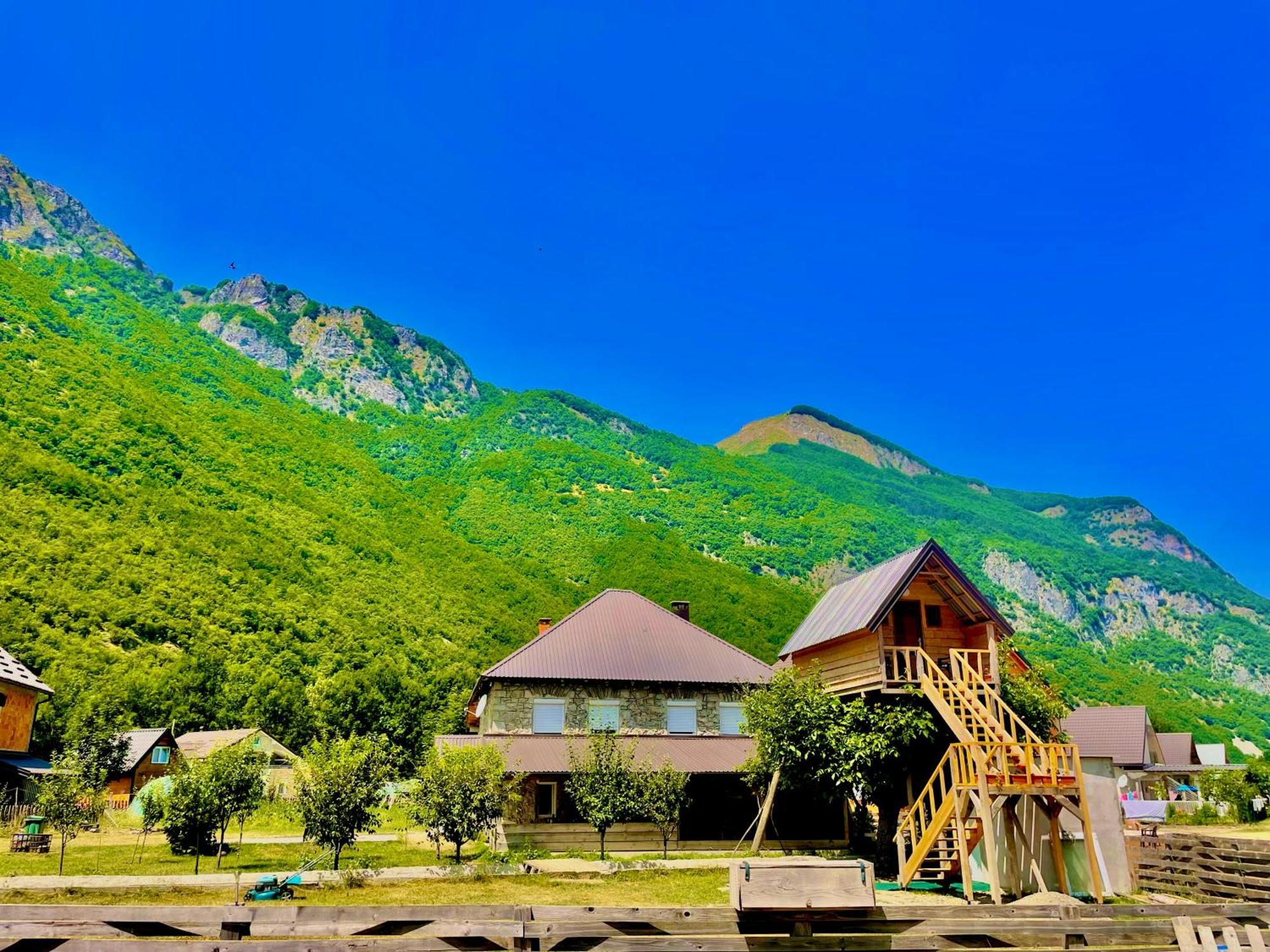 The Blue Eye Bed and Breakfast Vuthaj Exterior foto